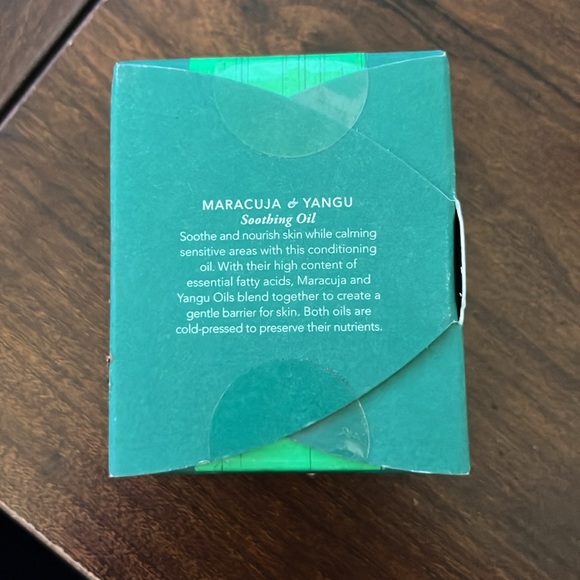 Nyakio Soothing Oil and Burts Bees Sweet Violet Tinted Lip Balm Combo. - Picture 3 of 6